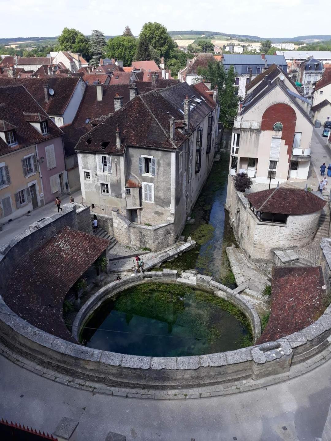 La Ferme De La Fosse Dionne Panzió Tonnerre Kültér fotó